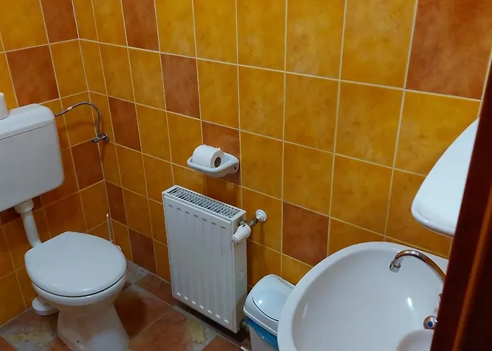 Bordany Hostel *